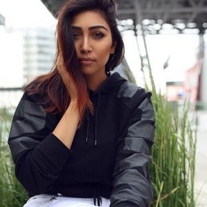 Meet your Posher, Vinita